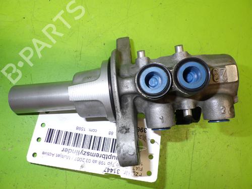Used Brake master cylinder FIAT BRAVO II (198_) 1.6 D Multijet (198AXL1B) (120 hp) 13904136