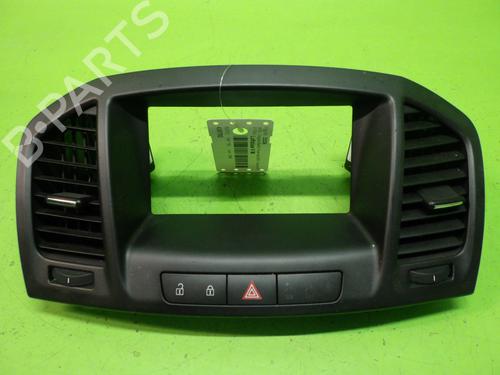 Used Air vent OPEL INSIGNIA A Sports Tourer (G09) 2.0 Turbo 4x4 (35) (220 hp) 30403627