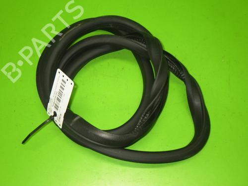 Gummiliste MERCEDES-BENZ B-CLASS Sports Tourer (W246, W242) B 180 (246.242) (122 hp) 14739449