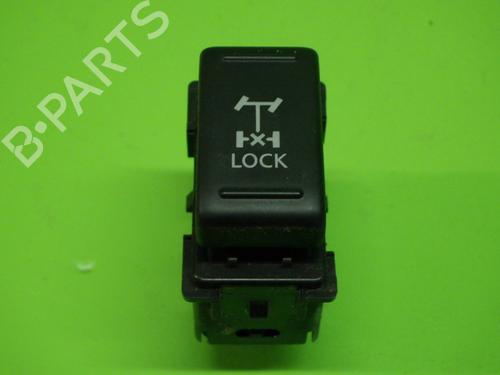 Used Switch NISSAN NAVARA NP300 (D40) 2.5 dCi 4WD (174 hp) 27601680