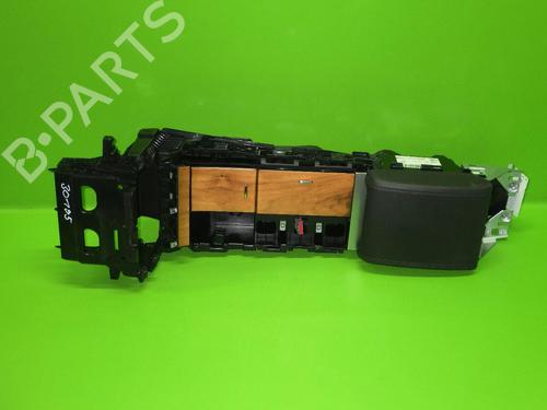 Porte-gobelet/Objets JAGUAR XF I (X250) 2.2 D (200 hp) 14731159
