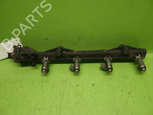 Used Injection rail VW GOLF III (1H1) 1.6 (75 hp) 29757873