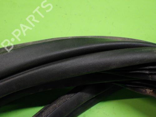 Rubber door seal OPEL INSIGNIA B Grand Sport (Z18) 2.0 4x4 (68) | BP25778610C142