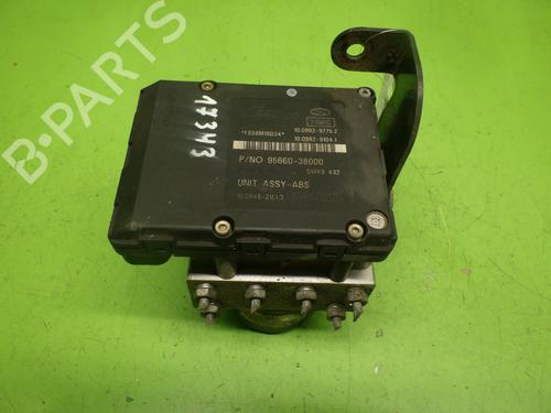 Used ABS pump HYUNDAI SONATA IV (EF) 2.0 16V (136 hp) 28711791
