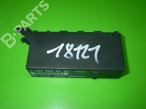 Used Lights ECU MERCEDES-BENZ C-CLASS (W202) C 220 (202.022) (150 hp) 6339225