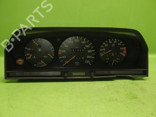 Used Instrument cluster MERCEDES-BENZ 190 (W201) E 2.3 (132 hp) 29872841