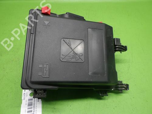 Used Fuse box OPEL GRANDLAND / GRANDLAND X (A18, P1UO) 1.2 (75) (131 hp) 28007162