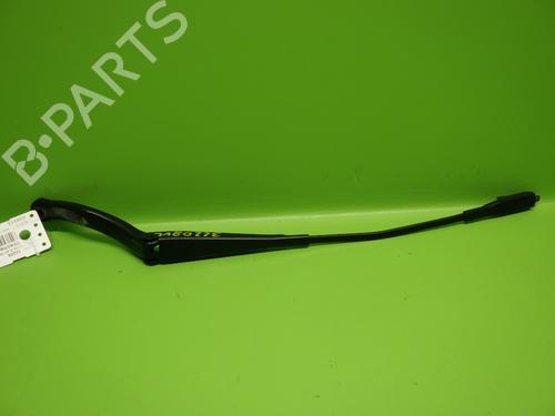 Used Front windshield wiper arm OPEL CORSA E (X15) 1.4 (08, 68) (90 hp) 30865822