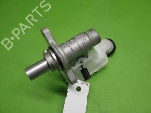Brake master cylinder OPEL GRANDLAND / GRANDLAND X (A18, P1UO) 1.2 (75) | BP18303884M77 