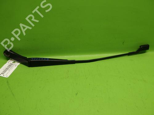 Used Front windshield wiper arm Front windshield wiper arm 38257405 38257405