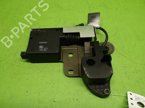 Used Tailgate lock BMW 5 Touring (E34) 518 i (113 hp) 29017118