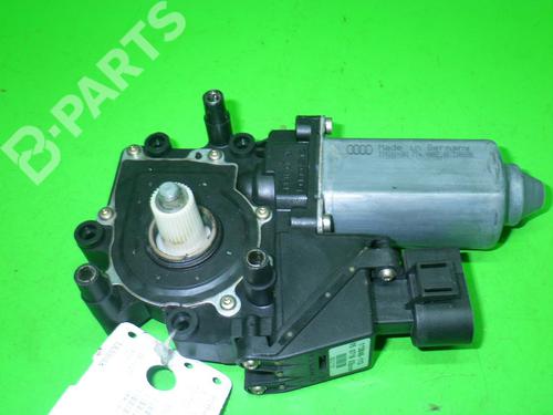 Alzavetro anteriore sinistro AUDI A4 B5 (8D2) 1.6 (100 hp) 6674034