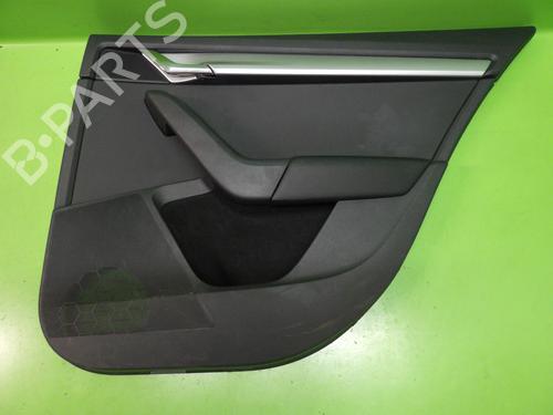 Bageste højre beklædning SKODA OCTAVIA III Combi (5E5, 5E6) 2.0 TDI (150 hp) 29622265