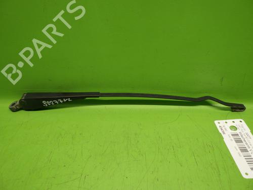 Used Front windshield wiper arm VW POLO II (86C, 80) 1.0 (45 hp) 29215809