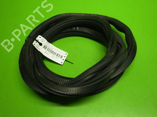 Used Rubber door seal SKODA OCTAVIA II Combi (1Z5) 1.8 TSI (160 hp) 14735289