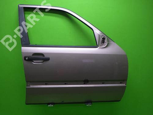 Used Right front door MERCEDES-BENZ C-CLASS (W202) C 180 (202.018) (122 hp) 6673891