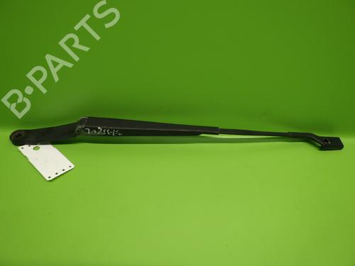 Used Front windshield wiper arm OPEL ASTRA J (P10) 1.6 (68) (115 hp) 23070020