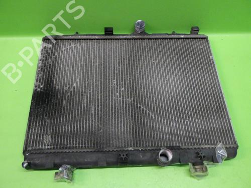 Used Water radiator Water radiator 37431911 37431911