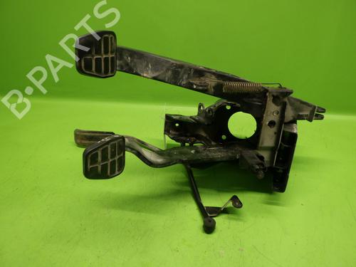 Pedal für VW TRANSPORTER T4 Bus (70B, 70C, 7DB, 7DK, 70J, 70K, 7DC, 7DJ) 1.9 TD (68 hp) 28364157