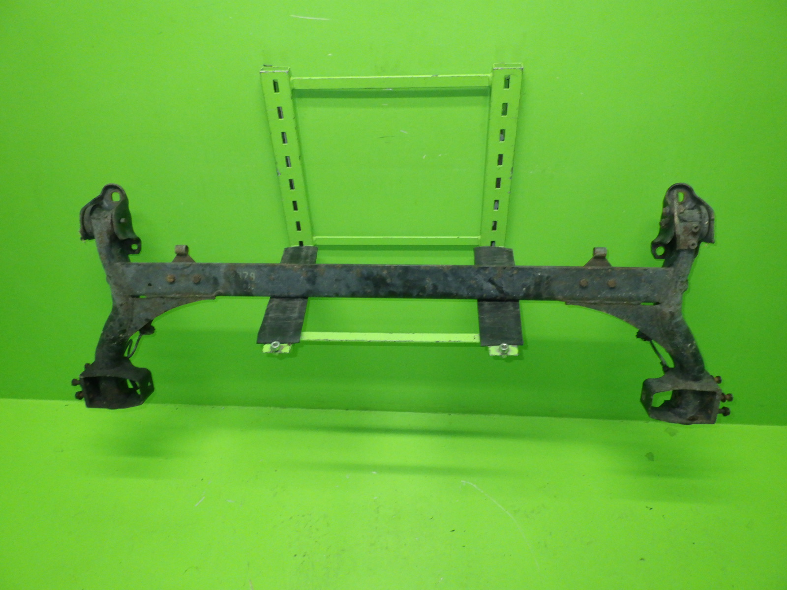 Polo Rear Axle Rear axle VW POLO Coupe (86C, 80) 1.3 11178931 | B-Parts