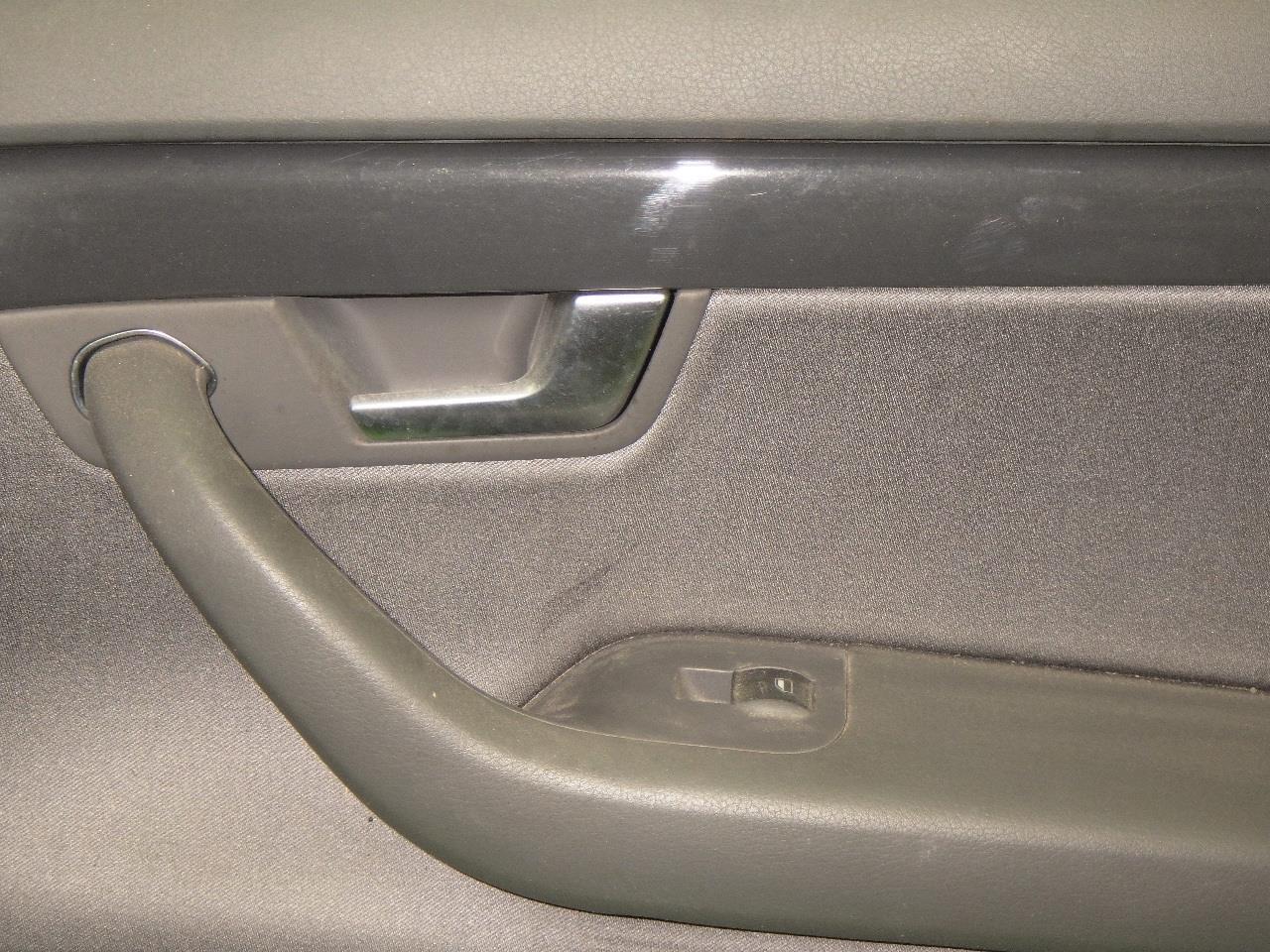 Right front door panel AUDI A4 B6 (8E2) 1.9 TDI 6654936 BParts