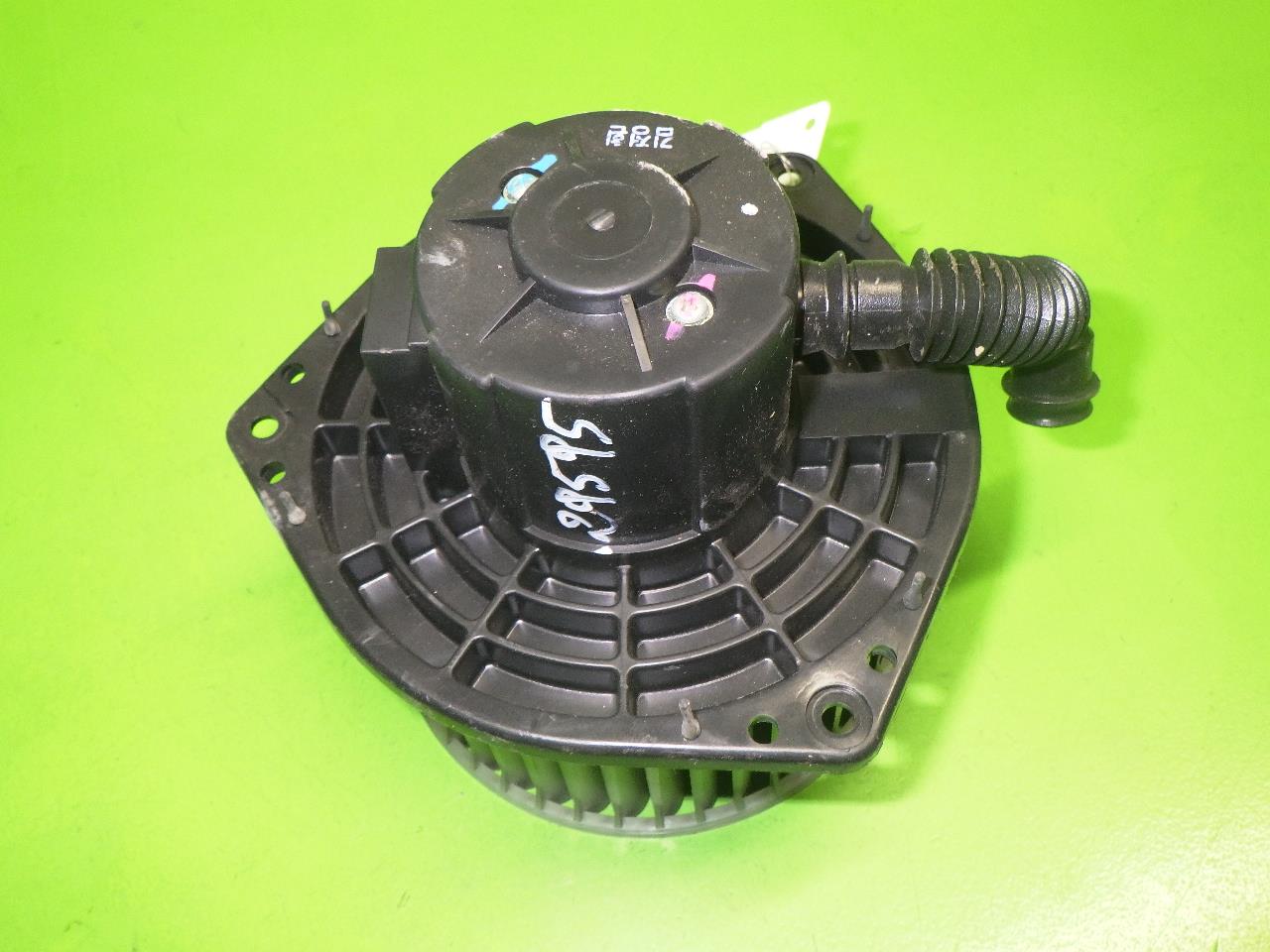 Heater blower motor CHEVROLET AVEO / KALOS Hatchback (T200) 1.4 16V 6388200 BParts