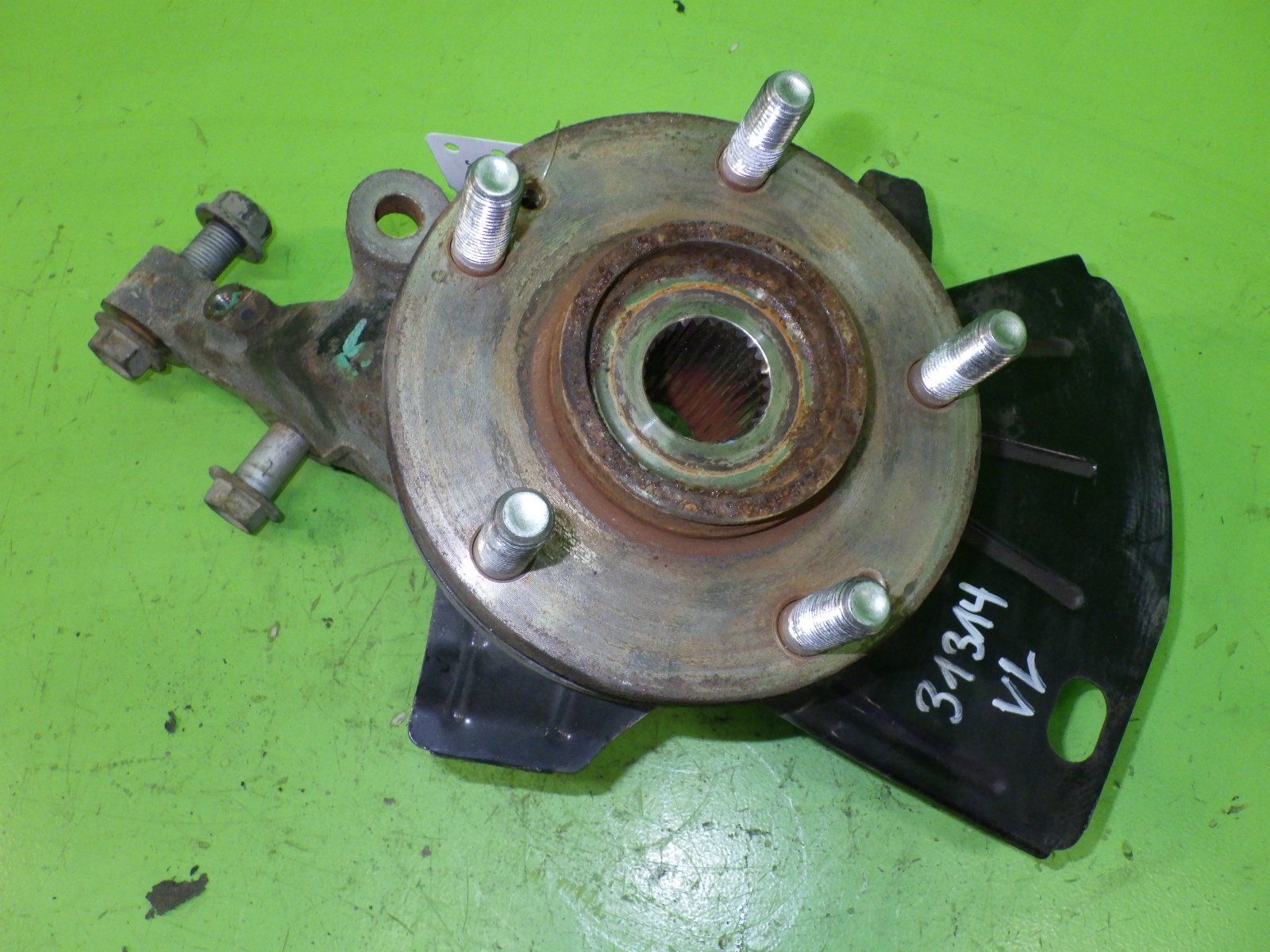 Left front steering knuckle HYUNDAI i40 I CW (VF) 1.7 CRDi  