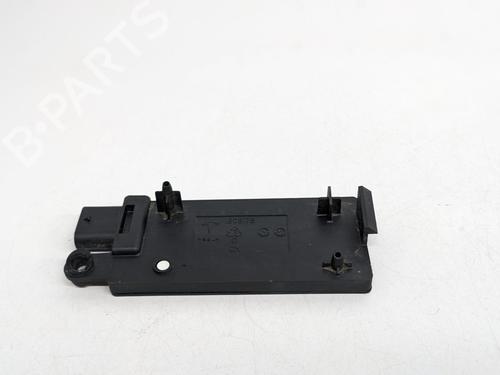 Module électronique TESLA MODEL Y (5YJY) Long Range All-wheel Drive | BP29693171M83 