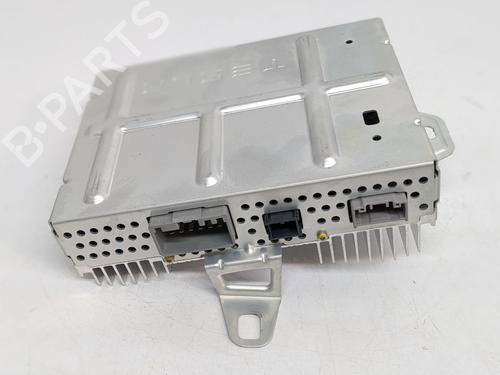 Radio TESLA MODEL Y (5YJY) Long Range All-wheel Drive | BP29692521E6