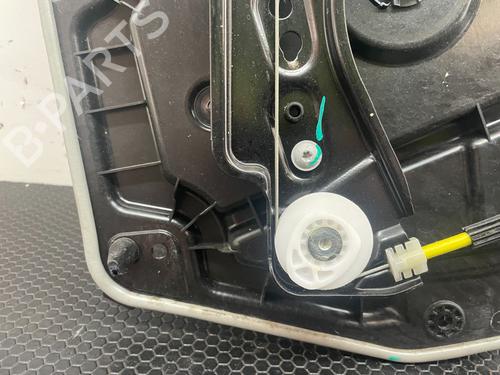 Rudehejsemekanisme venstre bagtil TESLA MODEL Y (5YJY) Long Range All-wheel Drive | BP29689540C24 