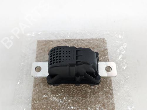 Fuse box TESLA MODEL 3 (5YJ3) EV AWD | BP29692981E1