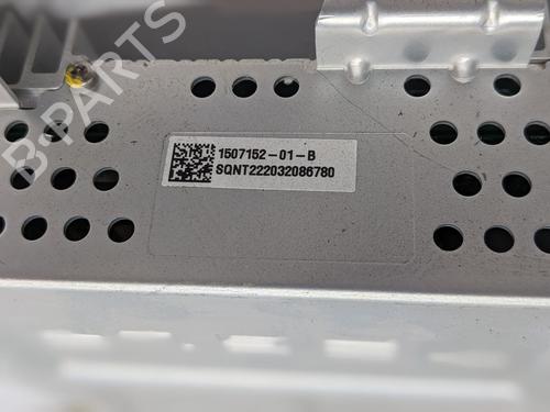 Radio TESLA MODEL Y (5YJY) Long Range All-wheel Drive | BP29692521E6