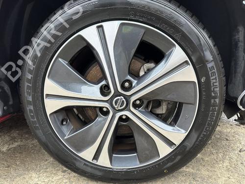 rim-nissan-leaf-ze1-2017-32741190 main image