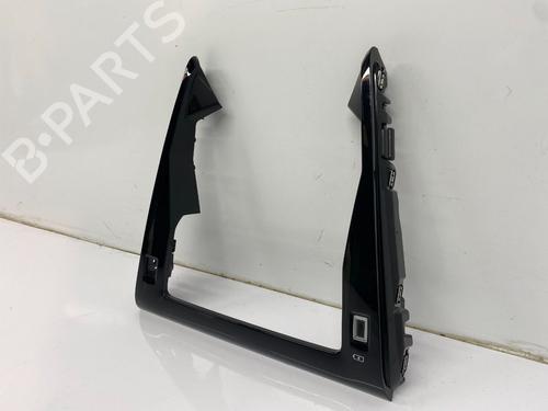 Mittelkonsole PEUGEOT 208 II (UB_, UP_, UW_, UJ_) e-208 | BP29690040I22 