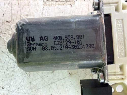 Højre bagtil elrude kontakt AUDI Q4 E-TRON SUV (F4B) 40 | BP30981829I28 