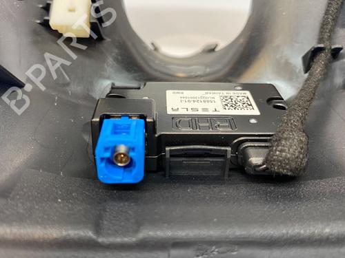 Camera TESLA MODEL Y (5YJY) Long Range All-wheel Drive | BP29690185E14 