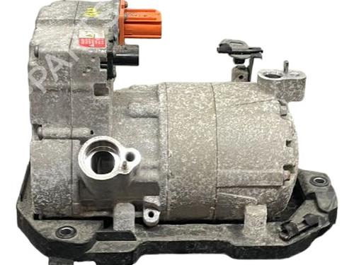 Compresseur AC AUDI Q5 (8RB) 2.0 TDI (136 hp) 29690149