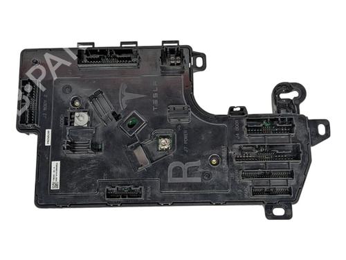 Module électronique TESLA MODEL 3 (5YJ3) EV AWD (351 hp) 31936804