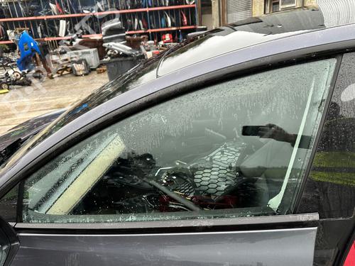 Vidro porta frente esquerda TESLA MODEL 3 (5YJ3) EV (238 hp) 31748461