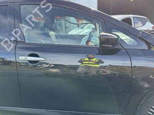 right-front-door-nissan-leaf-ze1-2017-32692023 main image