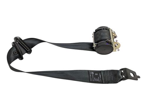 rear-left-seatbelt-renault-zoe-bfm_-2012-33445407 main image