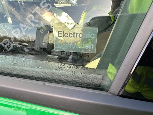 Dør rude ventre foran RENAULT 5 E-Tech 150 | BP31985106C18 