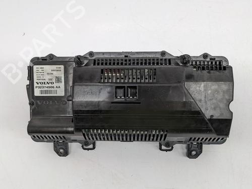 Quadrante VOLVO XC40 (536) Recharge AWD | BP29693835C47 