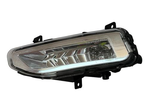 right-front-fog-light-nissan-leaf-ze1-2017-33331506 main image
