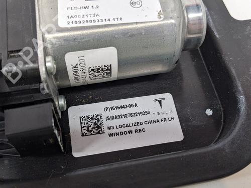 Vindusheismekanisme venstre foran TESLA MODEL 3 (5YJ3) EV AWD | BP29689566C22 