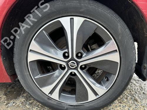 flk-nissan-leaf-ze1-2017-32487345 main image