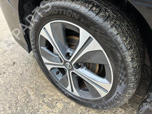 Fælk NISSAN LEAF (ZE1) Electric | BP31912433C45