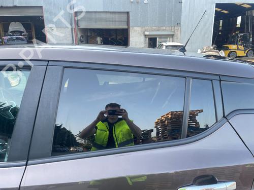 Dør rude ventre bagtil NISSAN LEAF (ZE1) Electric (150 hp) 29694249