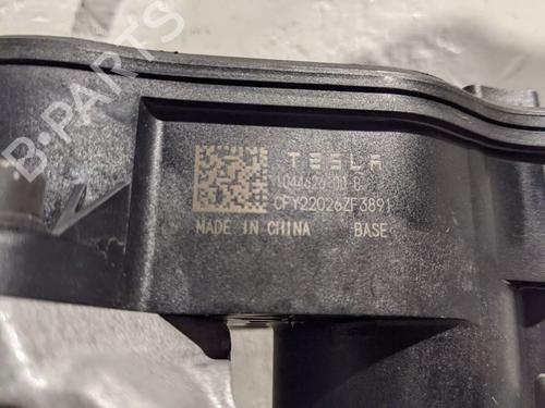 Højre bremsekaliber bag TESLA MODEL Y (5YJY) Long Range All-wheel Drive | BP29689056M106