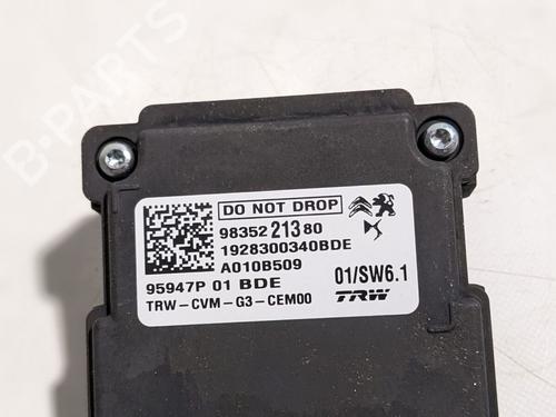 Kamera DS DS 3 / DS 3 CROSSBACK (UR_, UC_, UJ_) E-TENSE (UZZKXZ) | BP29687824E14 